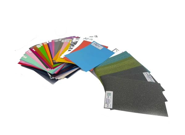 Chemica Folie Ark - A4, 50 Stk | Glitrende Overføringsmateriale Til Kreative Projekter Chemica folie ark med 50 stk - A4 størrelse i alle chemicas serier