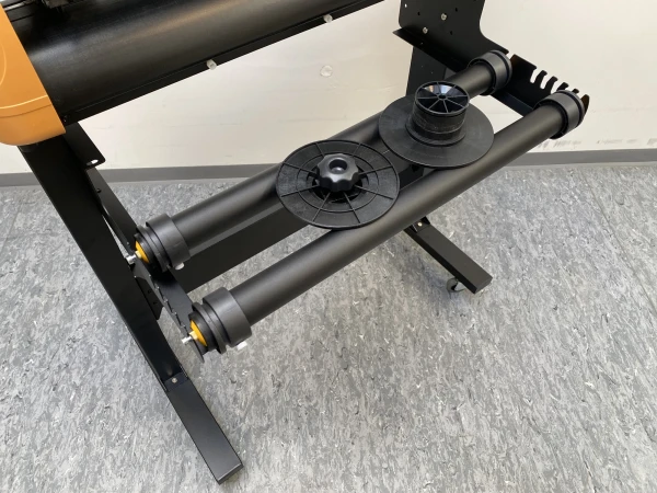 Stativ til Expert II 24 & Puma IV plotter Stativ til Expert II 24 og Puma IV plotter med rulleholder